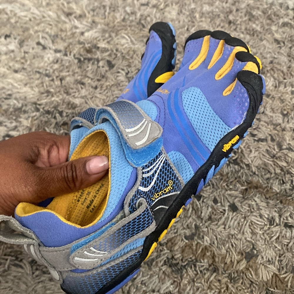 Vibram FiveFingers Blue and Yellow Minimalist Toe Sneakers - Picture 8 of 12
